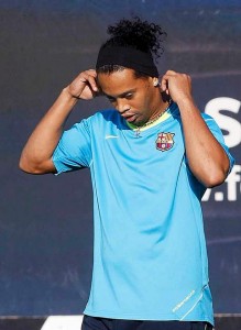 ronaldinho lookalike