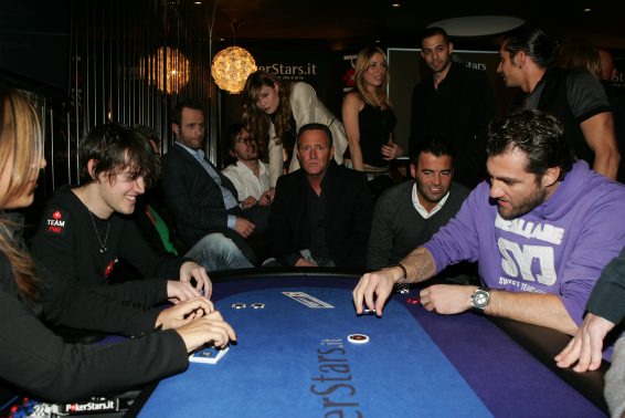 vieri speelt poker vieri speelt poker