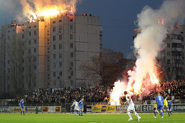 Oekraiense tifo Tifo actie van Oekraiense supporters