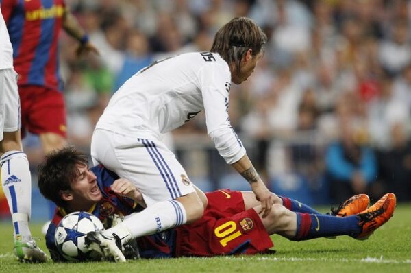 Ramos farts on Messi