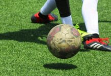 Het verschil tussen dure en goedkope voetballen Het verschil tussen dure en goedkope voetballen